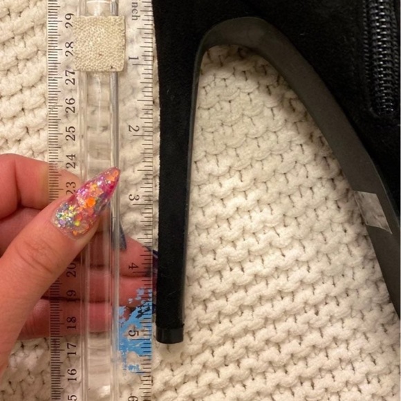 Thigh high stiletto boots - Picture 5 of 6